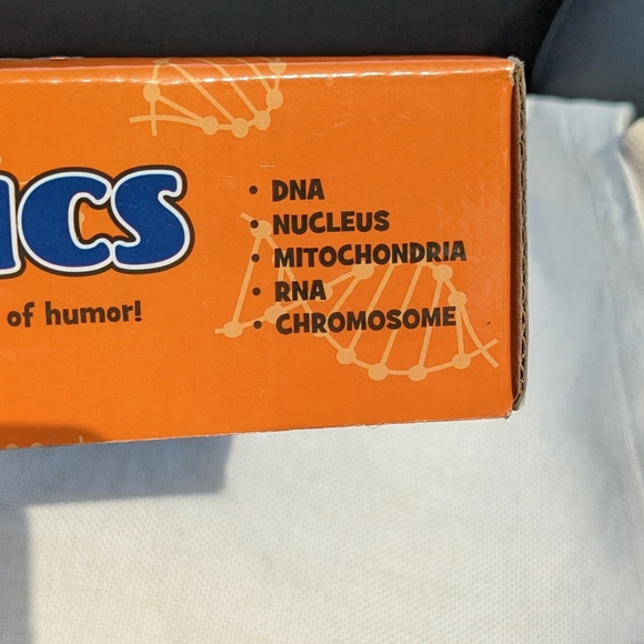 Giant microbes new inbox including DNA, nucleus, mitochondria, RNA and chromosom - Picture 2 of 7